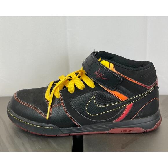 NIKE NYX Dunk Mid Strap Shoes 344608 001 Black Blaze Yellow Laces 2009 Size 8.5 main image 4
